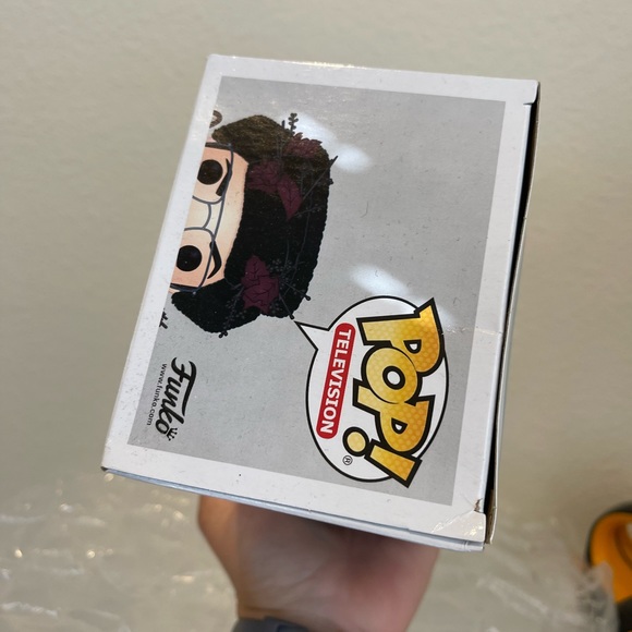 Funko Pop! The Office Dwight Schrute As Belsnickel #907 - Picture 7 of 8